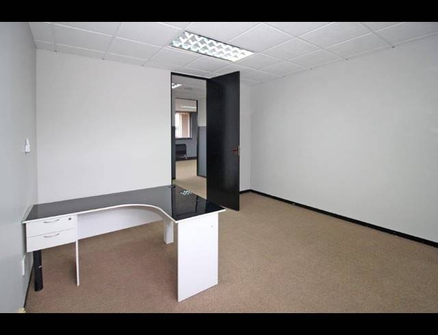 476M² BUILDING TO LET IN SUNNYSIDE